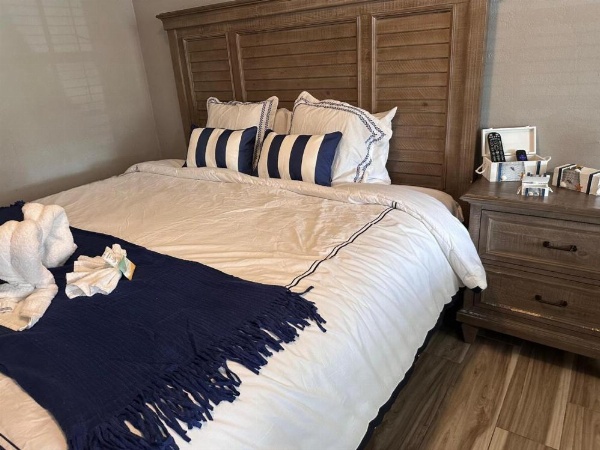 Twin Palms Motel image 14